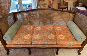 Restauration d’une banquette, trois places en cannages client de lyon 69008