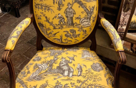  Restauration d’un fauteuil  Louis XVI à médaillon